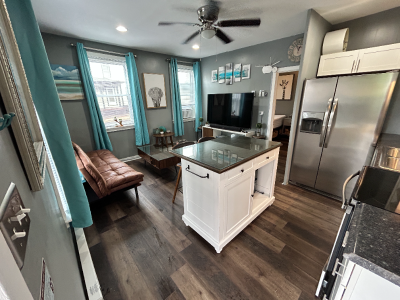 Northumberland Apartment: 193 Queen Street - 148 2nd Street