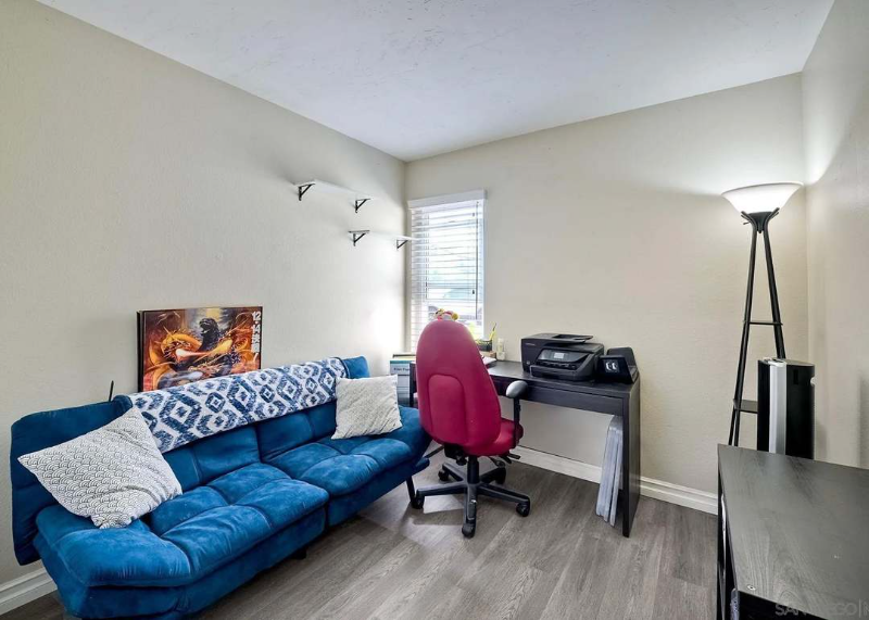 San Diego House: 1322 Carnell Ct