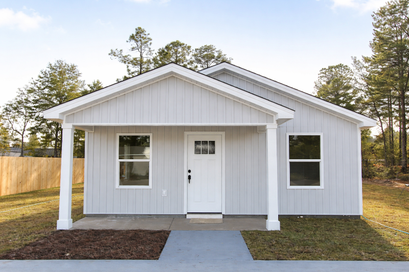 Crestview House: 5654 Falcon Way