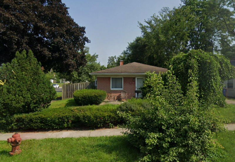 Dearborn Heights House: 25554 McDonald