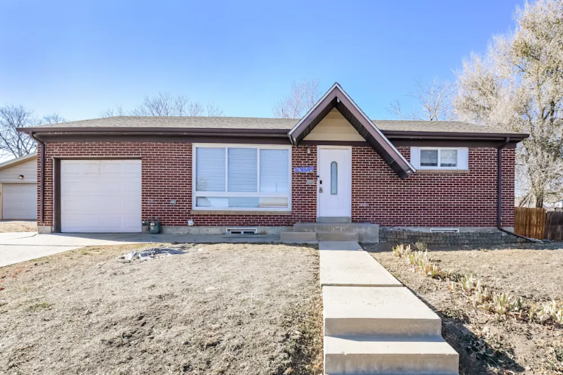 Northglenn House: 10847 Murray Dr