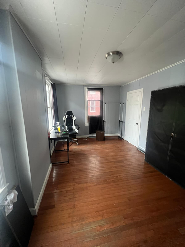 HAGERSTOWN House: 49 madison ave