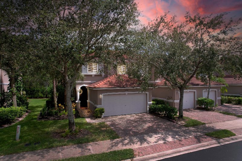 Fort Myers Townhome: 3325 Antica St