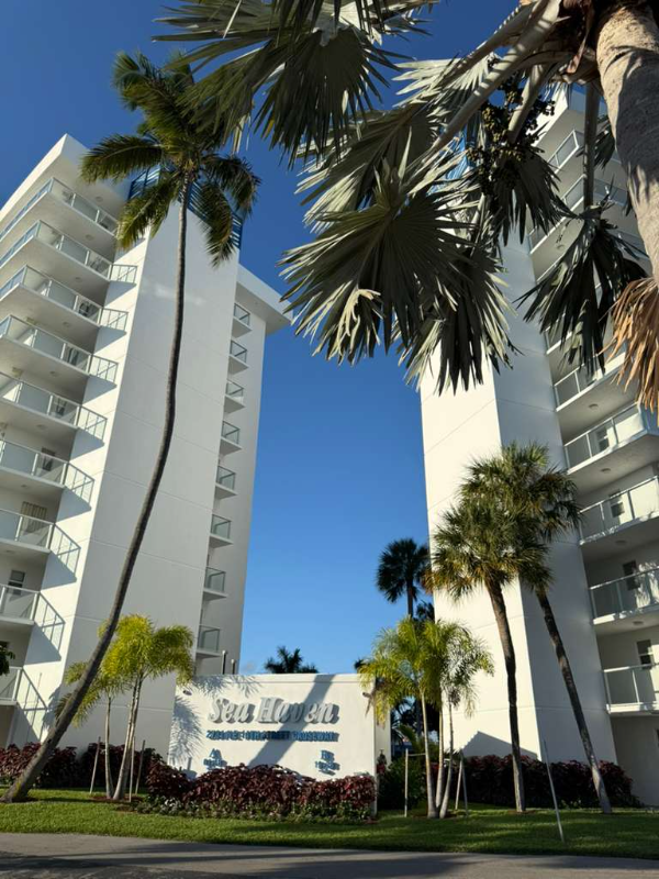 Pompano Beach Condo: 2731 NE 14th Street Cswy