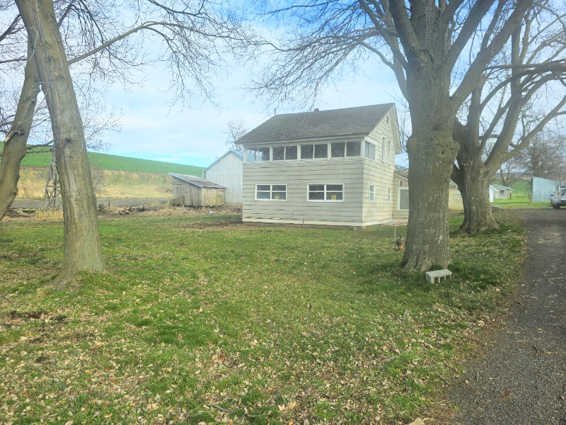 Walla Walla House: 1917 7 Mile RD