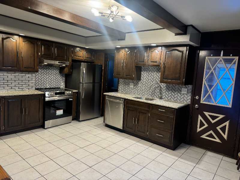 kingston Multiplex: 21 south loveland