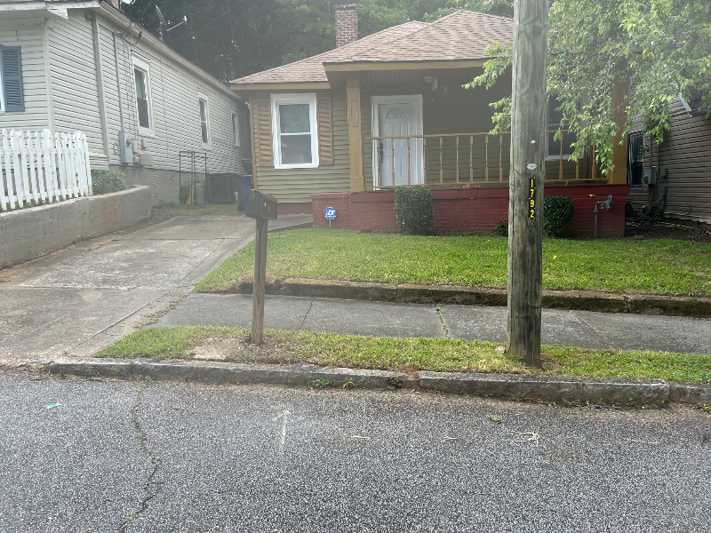 Atlanta House: 39 Booker St. NW