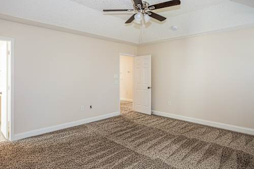 Charlotte House: 14018 Riding Hill Ave