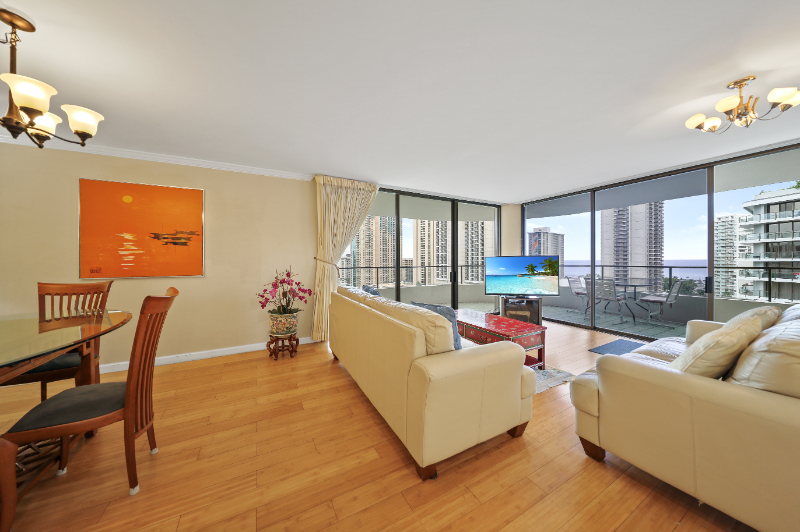 Honolulu Condo: 1910 Ala Moana Blvd.