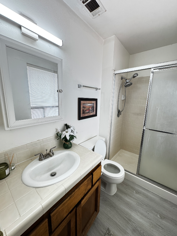 Fresno House: 3526 W Browning Ave