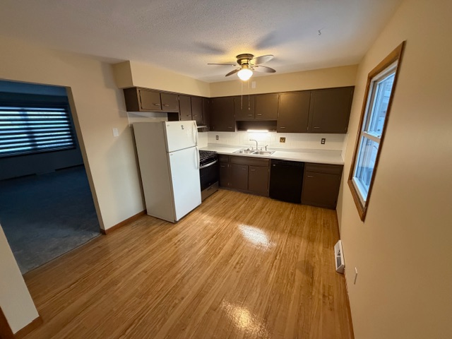 Erie Townhome: 3420 Plum St