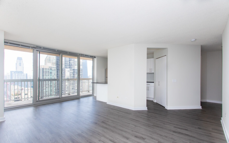 Chicago Condo: 574 N State St
