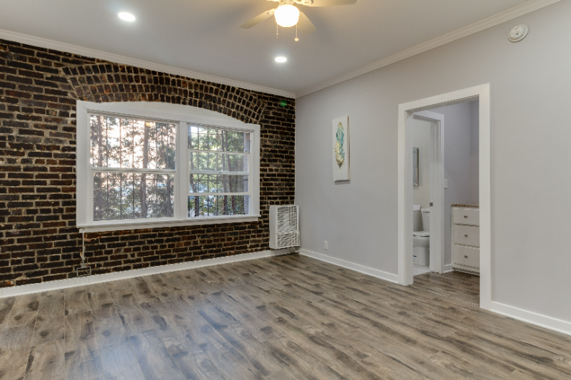 Los Angeles Apartment: 730 S. Catalina St