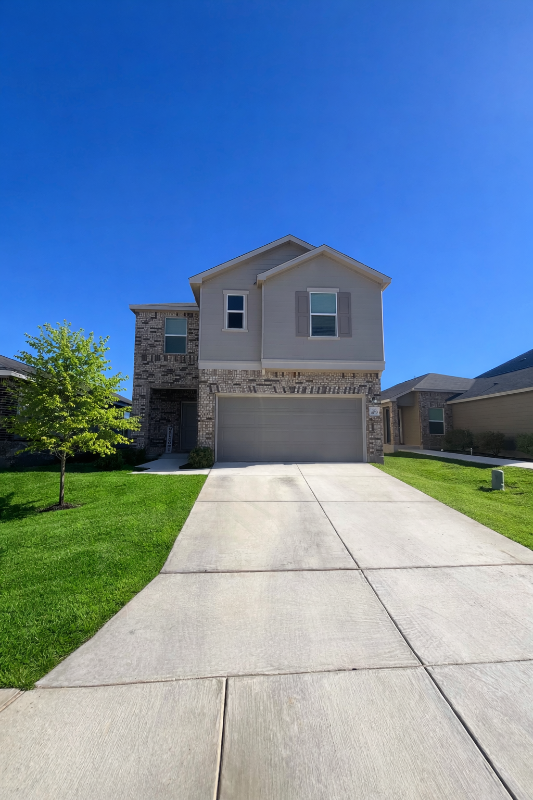 New Braunfels House: 409 Dakota Crk