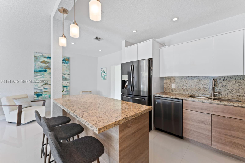 Miami House: 6371 SW 23rd St