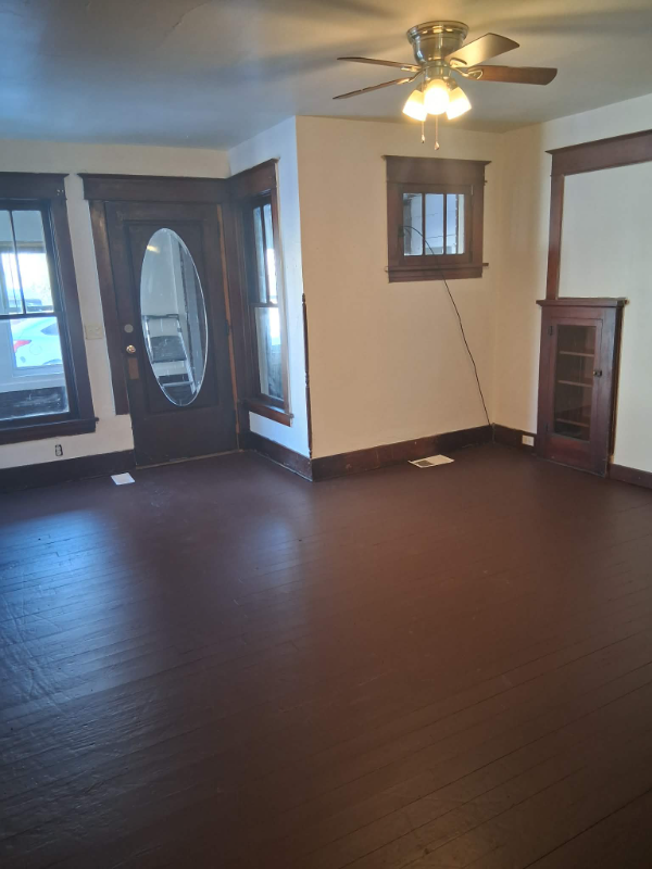 Altoona Apartment: 1915 11th Ave