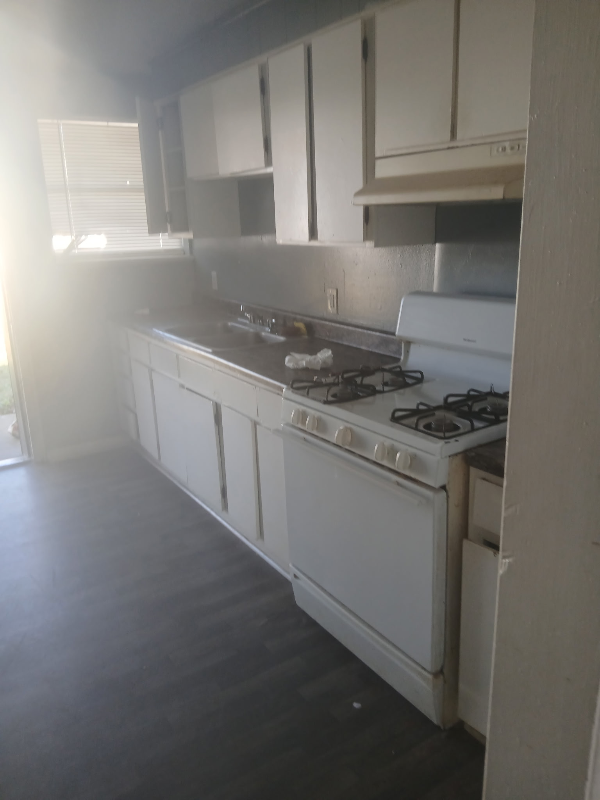 New Boston Apartment: 106 Davis St