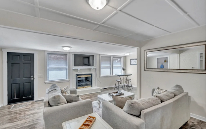 Raleigh House: 8521 Old Stage Rd