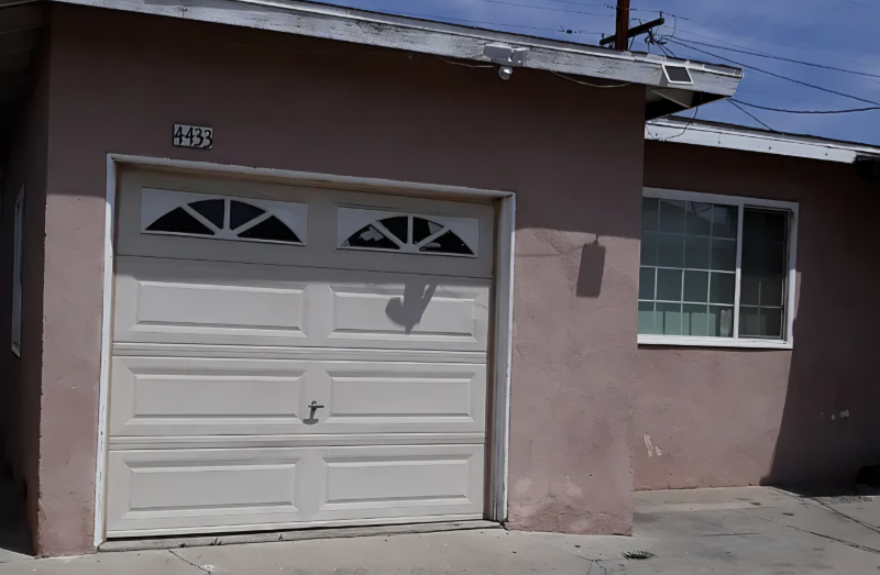 Commerce House: 4433 triggs st