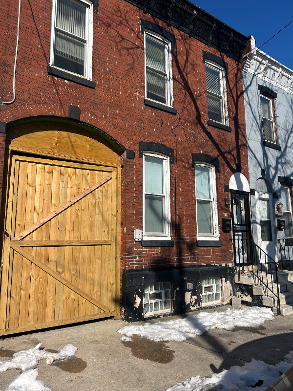 Philadelphia Townhome: 2917 W. Susquehanna Ave.