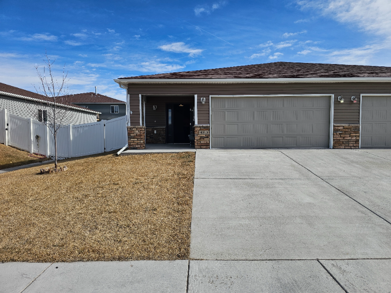 Cheyenne House: 4013 Bradney Avenue