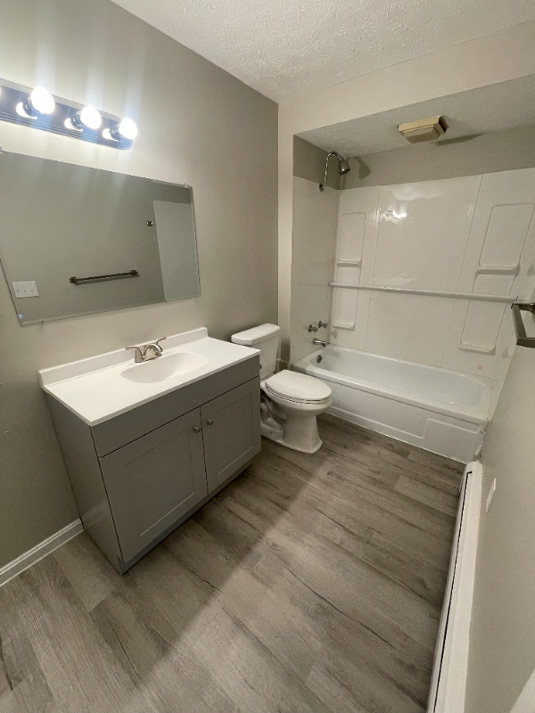 North Canton Townhome: 201 Rose Lane St SW