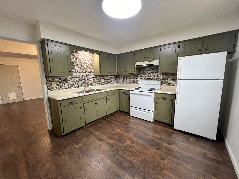 Richland Townhome: 103 Warren St