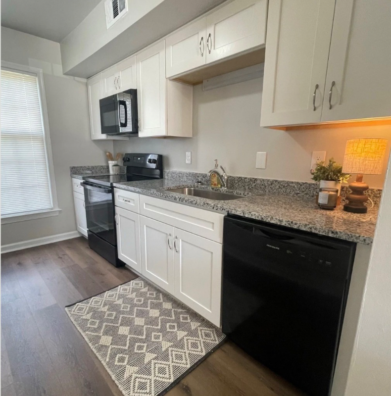 Hampton Townhome: 12 Bainbridge Avenue