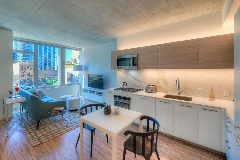 Chicago Condo: 163 N Desplaines