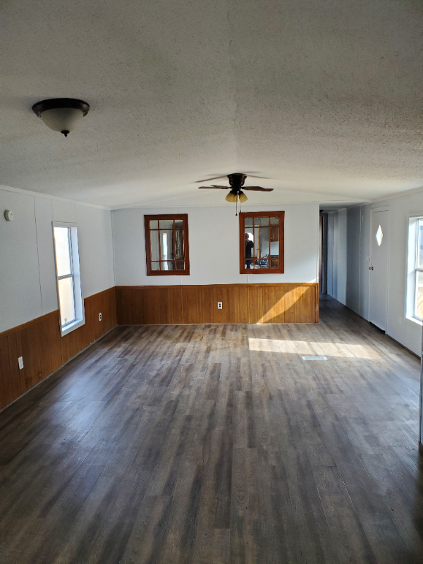 Weaver Other: 106 Elizabeth Dr