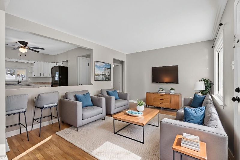 Saint Ann House: 10765 Saint Xavier Ln