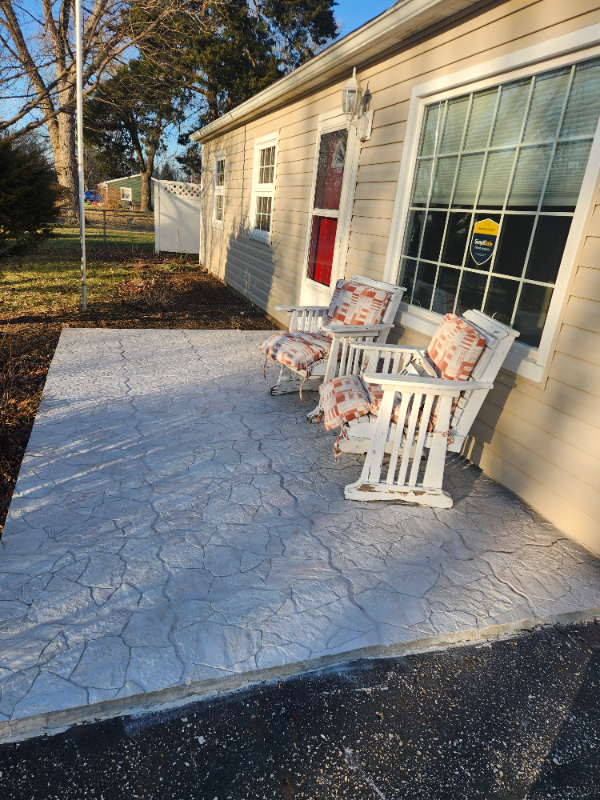 Hilliard House: 3474 Paxton Dr