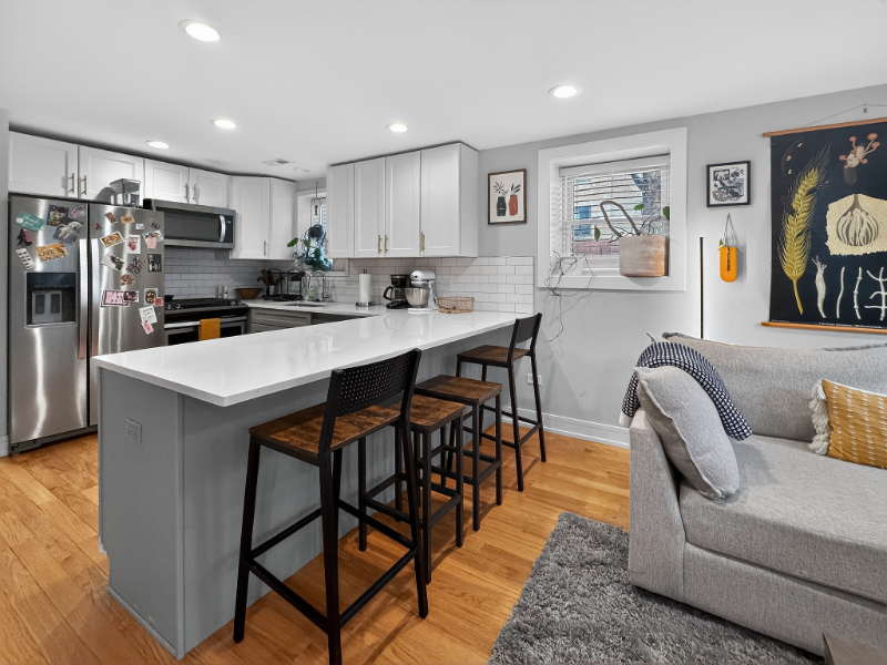 Chicago Condo: 3534 W Wrightwood