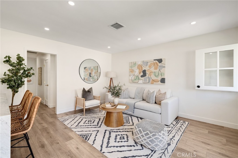 Redondo Beach House: 1618 Spreckels Ln