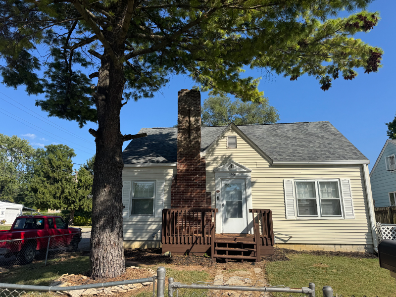 Columbus House: 1596 S Champion Ave