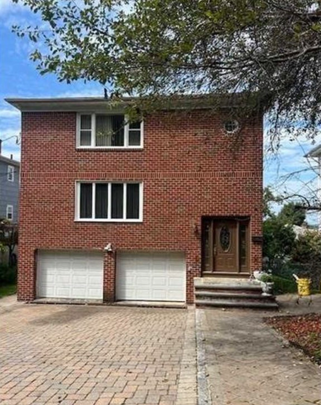 Palisades Park Multiplex: 443 5th St