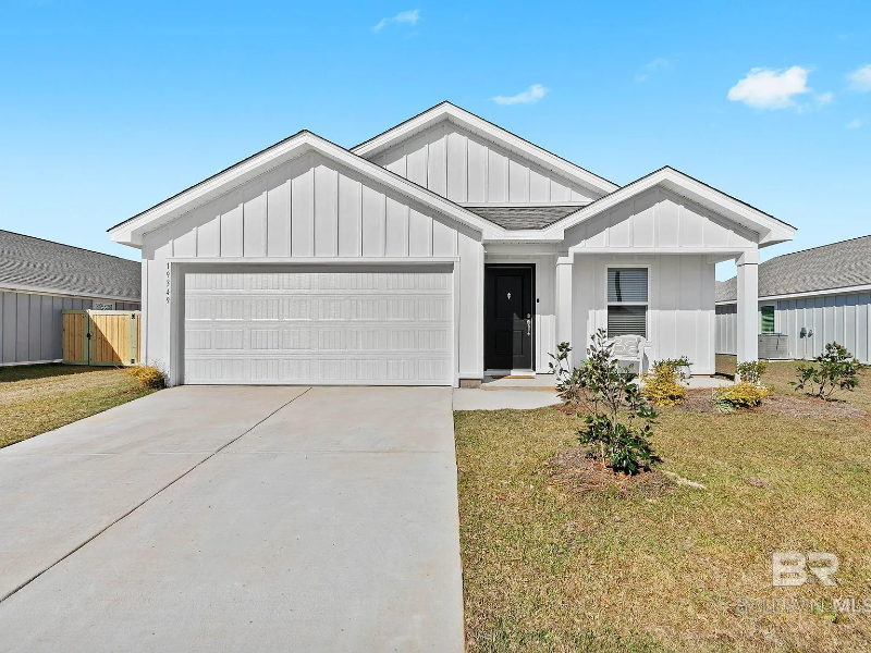 Foley House: 19349 Gray Horse Dr