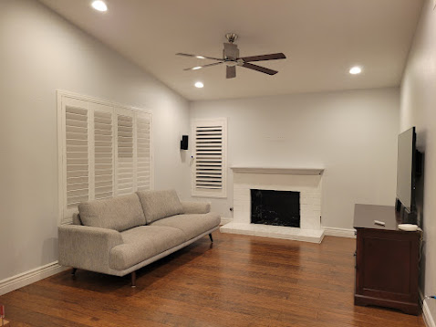 Oceanside House: 716 Valley Crest Dr