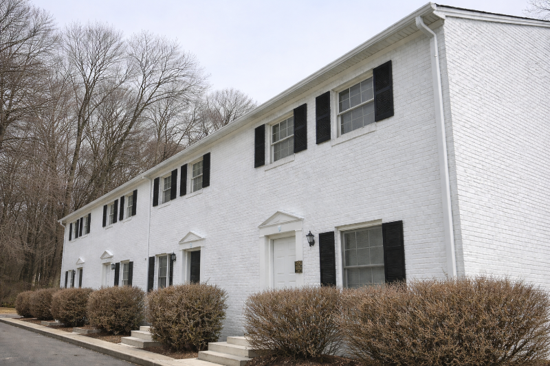 Greensboro Apartment: 200 Greenbriar