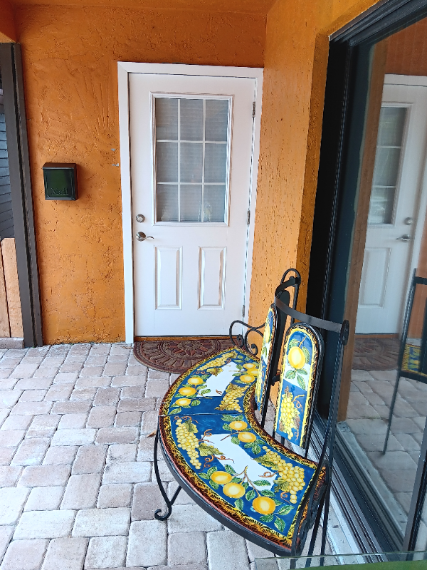 Port Saint Lucie House: 1257 SE Airoso Blvd