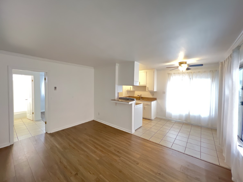 Santa Monica Apartment: 2635 5th