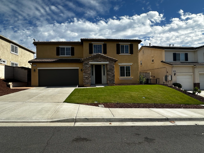 Oceanside House: 1242 Bellingham Dr