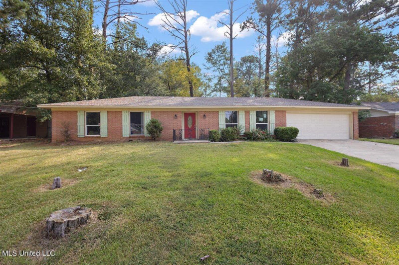 Jackson House: 1732 Southhaven Circle