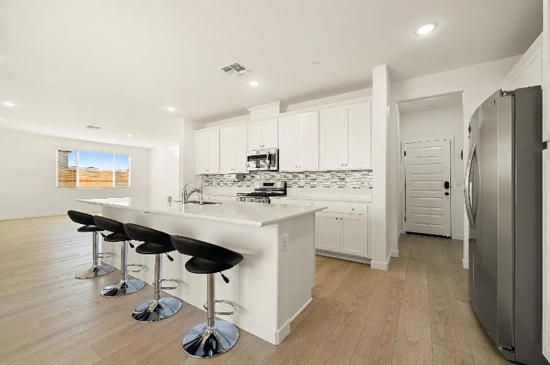 Rancho Cordova House: 12783 Crossbill Way