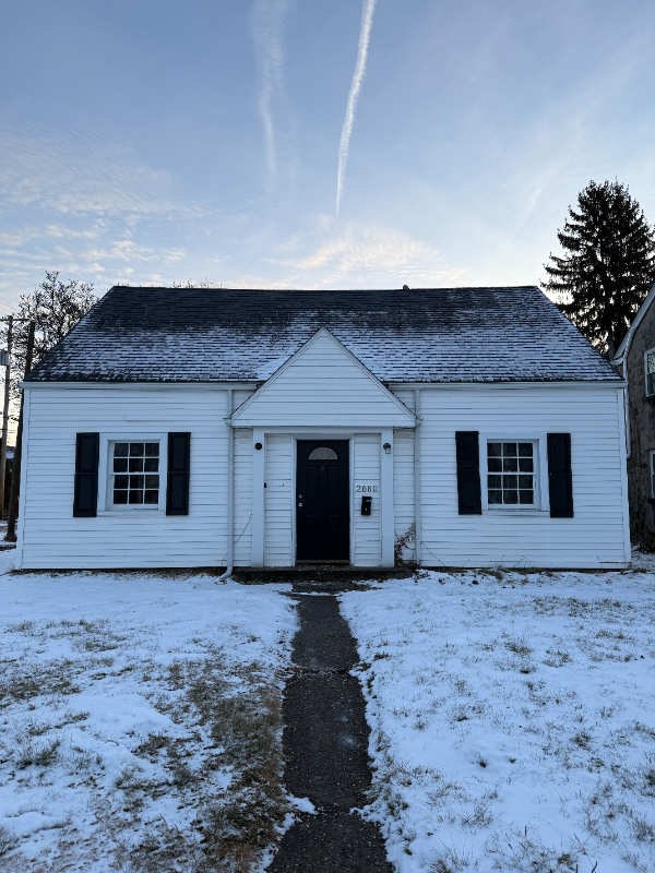 Toledo House: 2680 Latonia Blvd