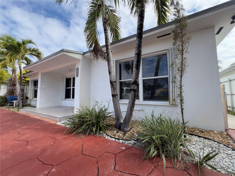 Miami House: 2761 SW 33rd