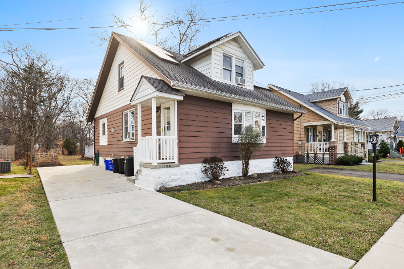 Oaklyn Multiplex: 106 Congress Ave