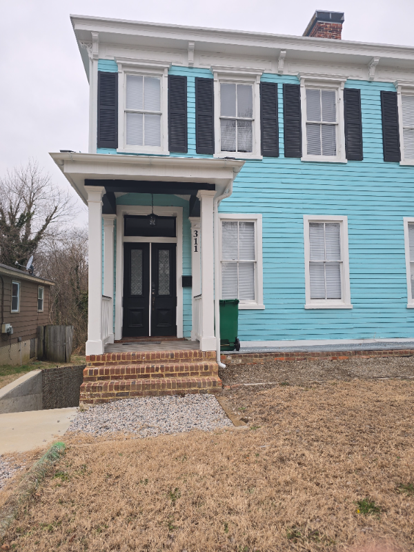 Petersburg House: 311 Hinton St