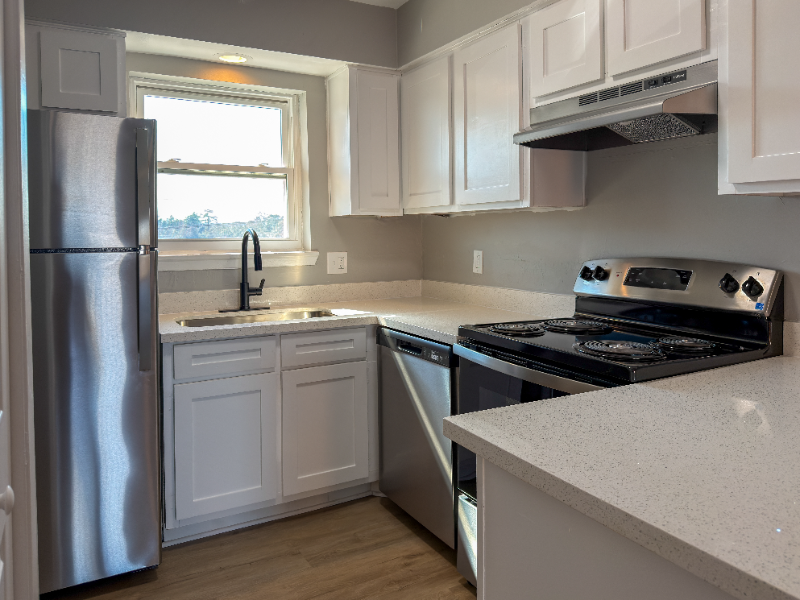 Baytown Apartment: 301 Tri City Beach Dr