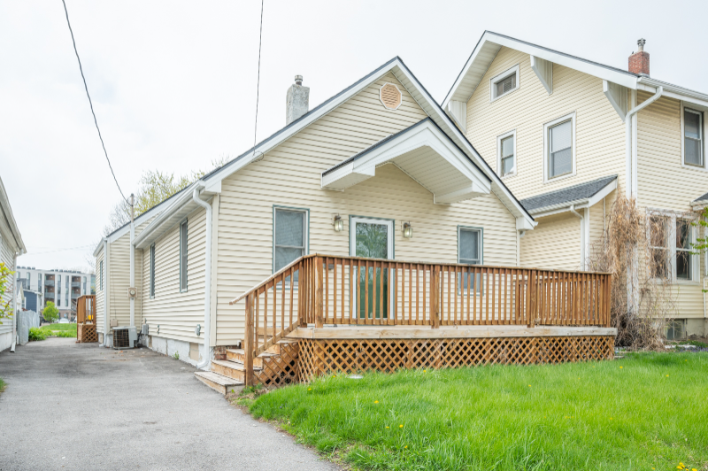 Des Moines House: 1708 SE 1st St.